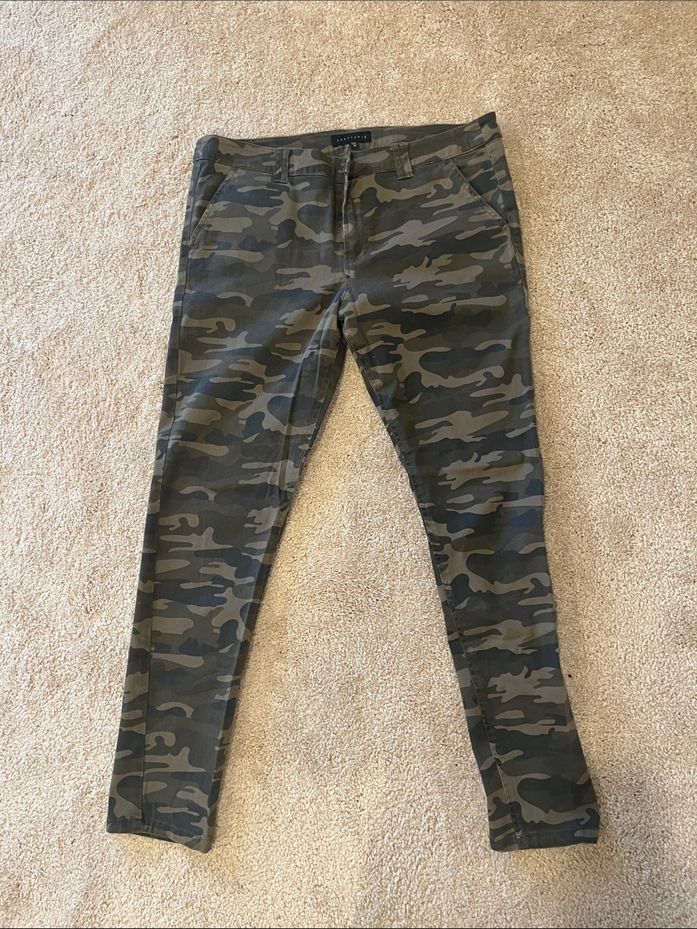 Sanctuary | Olive Camo Cropped Skinny Pants | Women’s Size 31